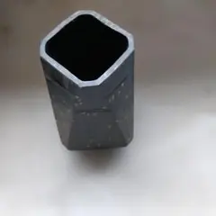 六角形の黒緑花瓶