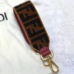 【未使用✨】FENDI ミニ ストラップ ユー レザーショルダーストラップ