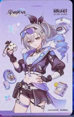 そ*様 崩壊スターレイル　刃　限定　カード　ラウンドワン　スタレ　アメリカ 米国限定品】 ラウンドワン✖️崩壊スターレイル 刃 - メルカリ