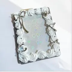 B8 トレカケース デコ 硬質ケース 推し活 ハンドメイド《シルバー》