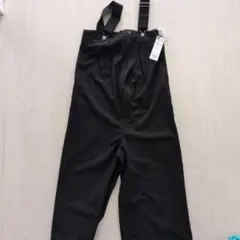 今だけSALE！ GU タックサロペットパンツ Q ブラック Sサイズのサムネイル