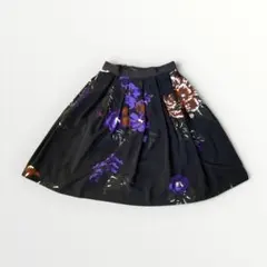 美品：DUAL VIEW✨️花柄フレアスカート きれいめのサムネイル