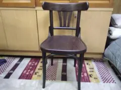 椅子のサムネイル