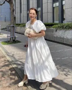 yuu【美品】emmi ロングワンピース ホワイト yuu様専用【美品】emmi ロングワンピース ホワイト - メルカリ