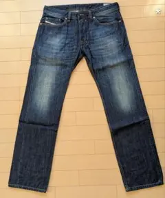 Diesel ストレートデニム ダークブルー