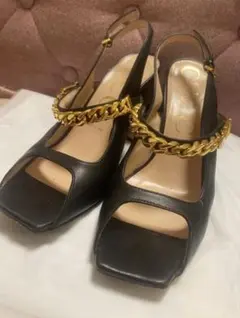新品未使用！GUCCIのブラックミュールサンダル38 バンブー - メルカリ
