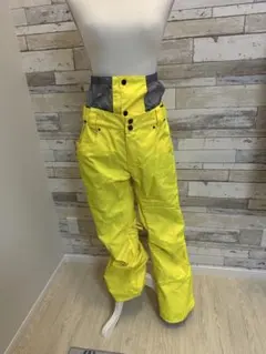 イエロースノーボードパンツ