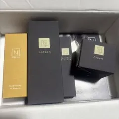 NオーガニックVie ローション クリーム パックエッセンス　4点セット