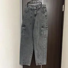 グレー カーゴパンツ ストレートレッグ