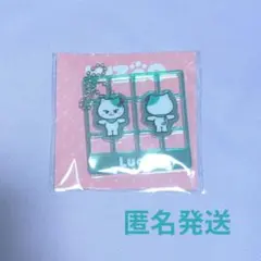 NiziU マユカ　ルキャ アクリルキーホルダー