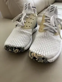 adidas ゴルフシューズ BOUNCE ホワイト ベージュ24.5のサムネイル