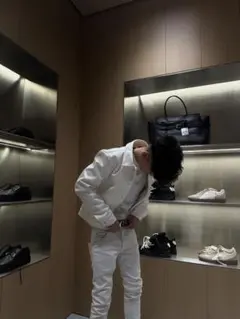 DIESELホワイトデニム