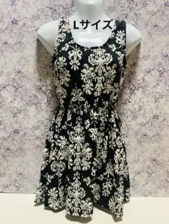 黒と白の花柄ノースリーブミニワンピース. Lサイズ