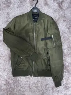 Bershka XL オリーブグリーン ボンバージャケット