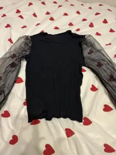 ブラックリブ編みチュール袖トップス