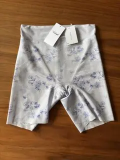 70」トリンプ ヒップシェイパー569 ロングガードル