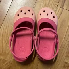 クロックス C11 18cm ピンク　ストラップ