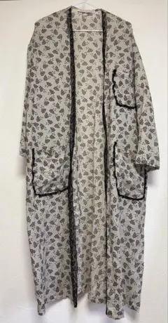 定価8万 TOWAVASE ペイズリー柄 シルク ローブコート - メルカリ