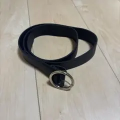 黒いレザーベルト