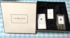 お値下げ中イングリッシュ ペアー & フリージア ハンド＆ボディケアコレクション