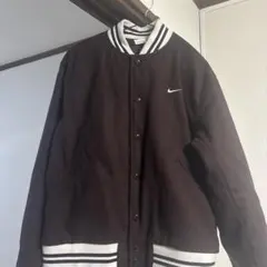 Nike ダークブラウン スタジャン