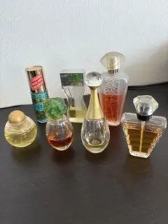 LALIQUE　ラリックドゥラリック　ニローン　ル ベゼ　コティ　コンプリス LALIQUE ラリックドゥラリック ニローン ル ベゼ コティ コンプリス