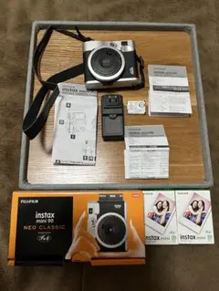 富士フイルム instax mini 90 NEO CLASSIC チェキ