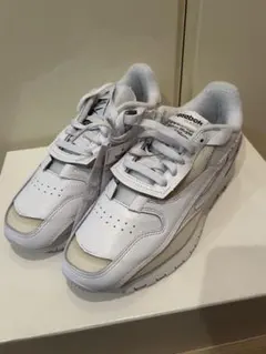 マルジェラ　リーボック　スニーカー　靴　シューズ　足袋　タビ　25.5cm