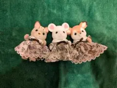 シルバニアファミリー 女の子3体セット　マシュマロネズミ　シカ　シマネコ