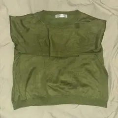 オリーブグリーン 長袖 トップス