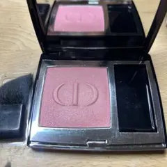 ☆新品未使用☆Dior ブラッシュ861 ローズダーリン チークです