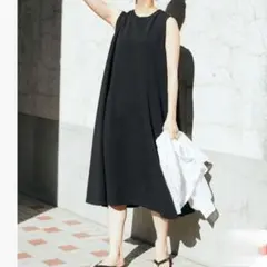 coca コカ Aライン エンボス加工 ワンピース ブラック ノースリーブ