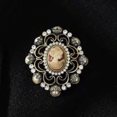 麗影（れいえい）カメオ ― クラシカルレディ ブローチ　コサージュ