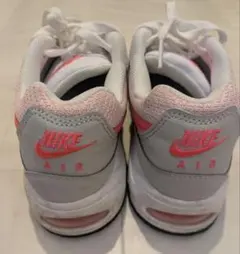 Nike Air Max グレー/ピンク スニーカーのサムネイル