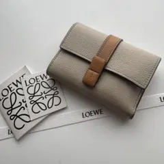 【美品】 480 LOEWE ロエベ 3つ折り財布のサムネイル