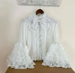 ロゼミュshoulder frills blouse＋メゾンドプリエ令嬢ワンピ - メルカリ