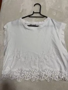 ZARA 刺繍レース付きホワイトTシャツ