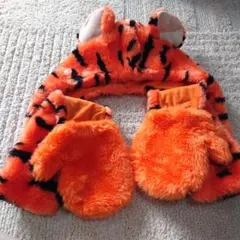 ディズニー　ティガー　マフラー　ファンキャップ