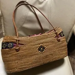 バリ島でオーダーしたカゴバッグ　２回使用　難１箇所