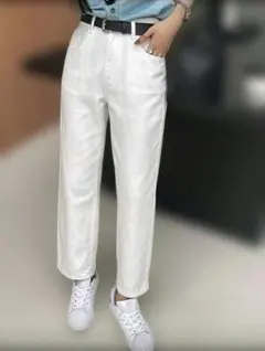 ホワイトワイドパンツ 　Mサイズ