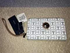 Tommy Hilfiger ロゴパターン長財布