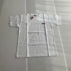 FILAのロゴTシャツ