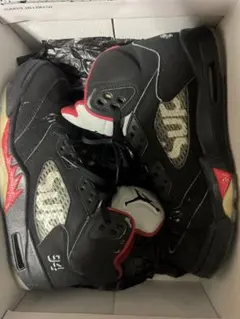 Supreme NIKE AIR JORDAN 5 RETRO BLACK