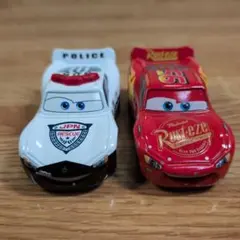 トミカ カーズライトニング・マックイーン 2台セット