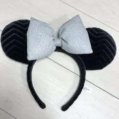 ディズニー　ミッキー　カチューシャ　リボン　シルバー　ベロア