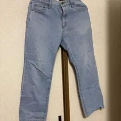 ライトブルーストレートデニムパンツ