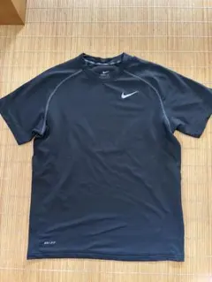 NIKE DRI-FIT 半袖Tシャツ ブラック Mのサムネイル