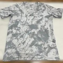 OAKLEY Tシャツ マーブル柄 グレー 140のサムネイル