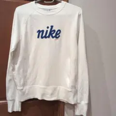美品　Nike 刺繍ロゴ ホワイト スウェット M