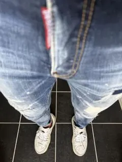 ディースクエアード DSQUARED2✨SKATER JEANのサムネイル